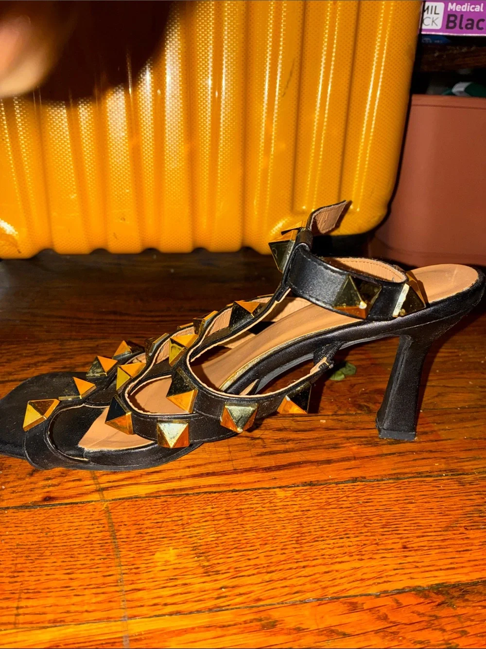Nicole Miller Black Heeled Sandals with Gold Pyramid Studs